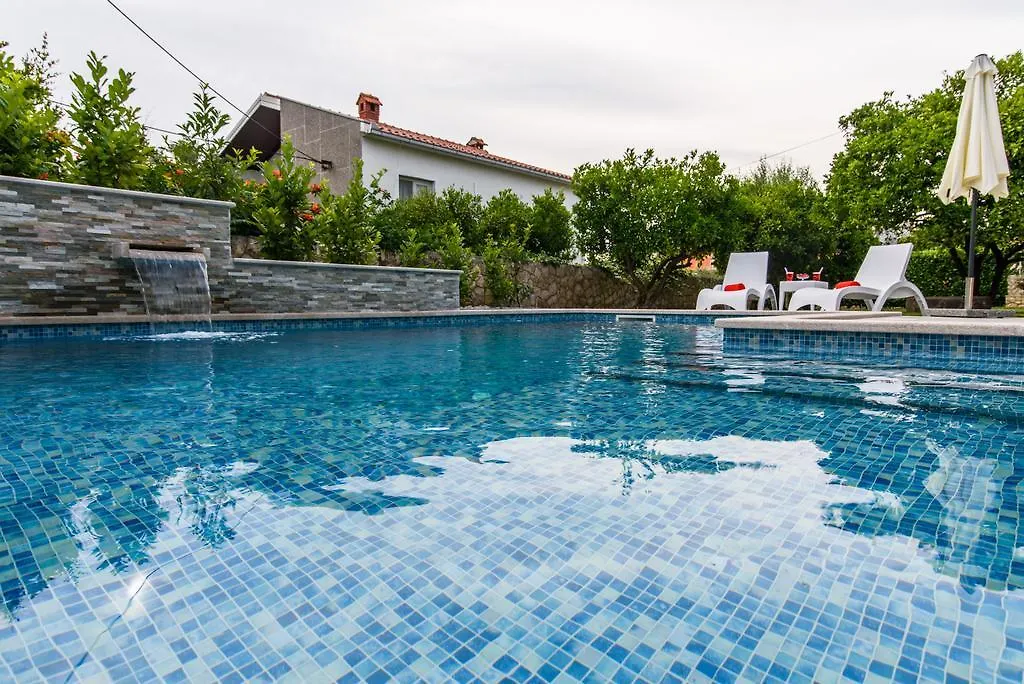 Apartments Dubravka Trogir 0*,